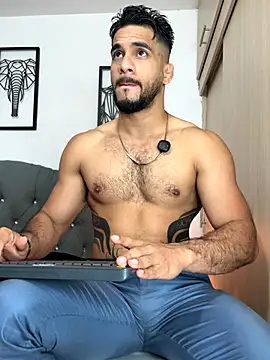 Maximiliano ford online show from November 2025 10:36:02 AM