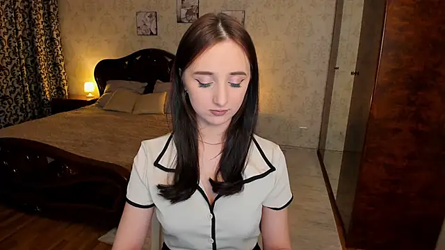 Snapshot of JulietMonli chatting on February 2026 07:39:01 PM JulietMonli online show from February 2026 07:39:01 PM