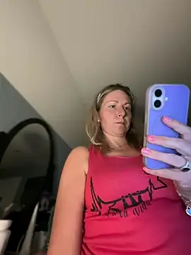 LittleMsMILF online show from March 2026 11:55:01 PM