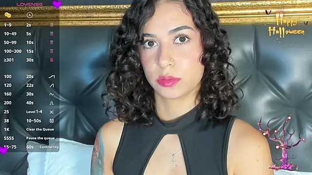 AliceStevens  online show from October 2025 12:59:01 PM