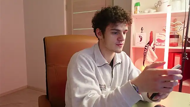 Snapshot of Brad_Holloway chatting on December 2025 03:10:01 PM Brad Holloway online show from December 2025 03:10:01 PM