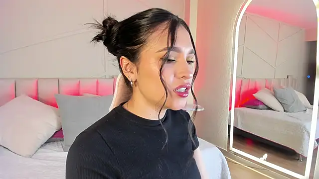 Snapshot of Eimmy_bm chatting on September 2025 02:40:02 PM Eimmy bm online show from September 2025 02:40:02 PM