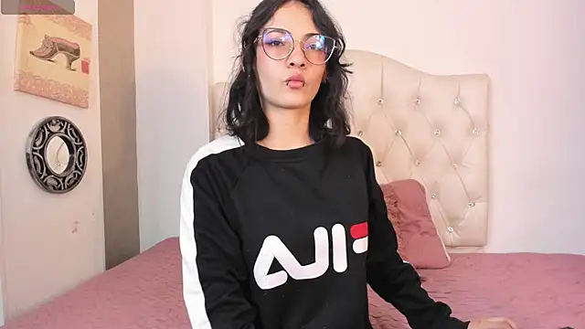 Moon  April online show from December 2025 09:00:01 PM