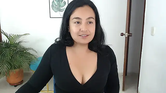 Snapshot of Themagicpotion chatting on May 2026 04:01:01 PM Themagicpotion online show from May 2026 04:01:01 PM