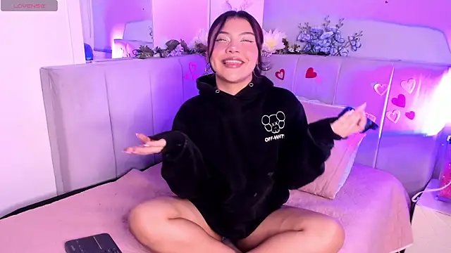 Snapshot of Zamantta chatting on November 2025 05:18:02 AM Zamantta online show from November 2025 05:18:02 AM