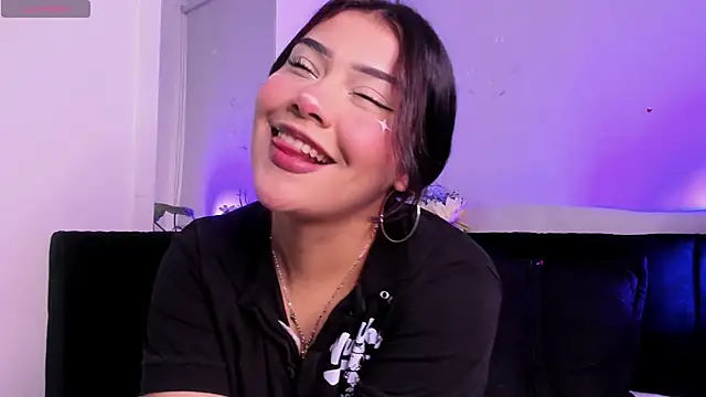 Snapshot of Zamantta chatting on November 2025 06:24:02 AM Zamantta online show from November 2025 06:24:02 AM