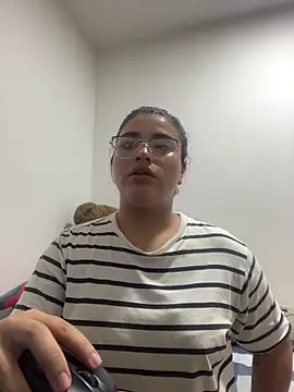 pareja curiosa19 online show from April 2026 02:23:02 AM