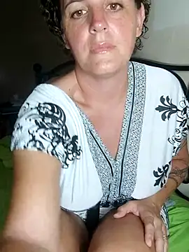 emiliemilf online show from February 2026 07:40:01 AM