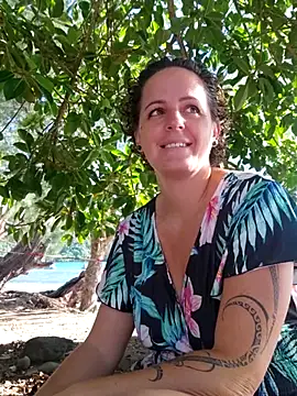 emiliemilf online show from March 2026 06:14:02 PM