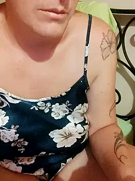 emiliemilf online show from March 2026 07:36:03 AM