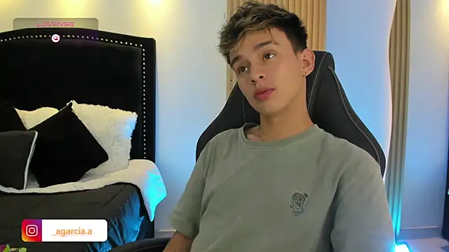 LiamWildx20 online show from May 2026 05:58:02 AM