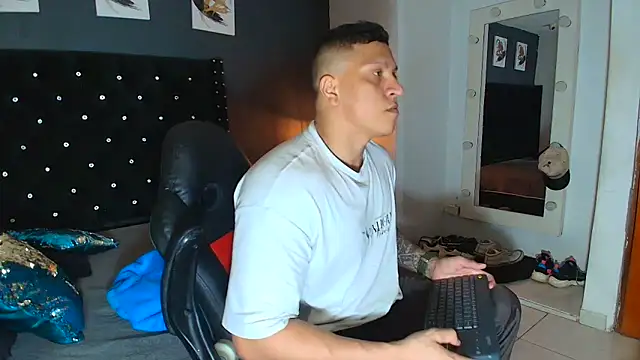 ethan dalton  online show from September 2025 03:08:02 AM