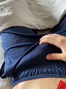 maxvlcn online show from October 2025 07:52:02 AM