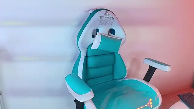 Lia adamsss online show from March 2026 03:33:01 AM