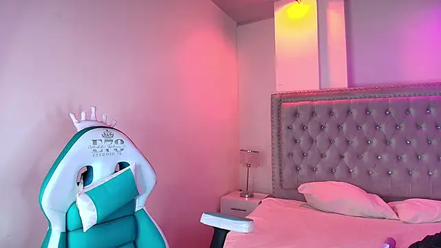 Lia adamsss online show from March 2026 03:21:02 AM