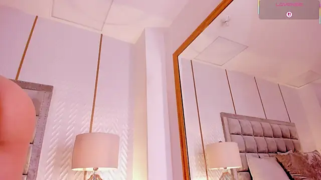 Snapshot of laurencarter1 chatting on November 2025 09:40:01 PM laurencarter1 online show from November 2025 09:40:01 PM