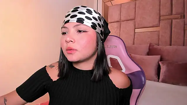 abby roux online show from February 2026 03:22:01 AM