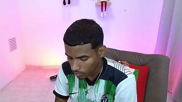 Snapshot of josua_smith chatting on November 2025 12:13:01 AM josua smith online show from November 2025 12:13:01 AM