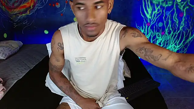 Snapshot of josua_smith chatting on December 2025 12:48:01 AM josua smith online show from December 2025 12:48:01 AM