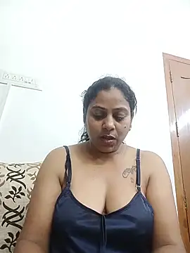 Snapshot of JENNIFERtamil chatting on June 2026 06:18:02 PM JENNIFERtamil online show from June 2026 06:18:02 PM