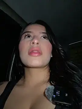 Snapshot of andrea_gomes_ chatting on April 2026 05:22:01 AM andrea gomes online show from April 2026 05:22:01 AM