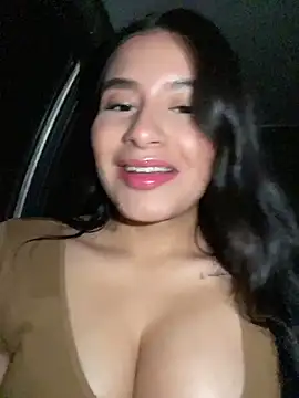 Snapshot of andrea_gomes_ chatting on June 2026 08:15:01 AM andrea gomes online show from June 2026 08:15:01 AM