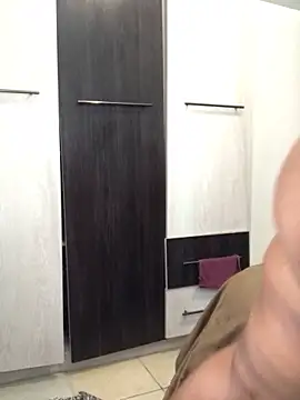 Elonelo online show from September 2025 06:02:02 AM