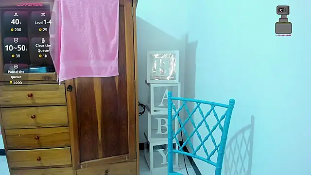 Snapshot of Alicebigboobsxxxx chatting on July 2026 10:23:01 PM Alicebigboobsxxxx online show from July 2026 10:23:01 PM