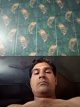 johnny8731 online show from June 2026 04:55:01 PM