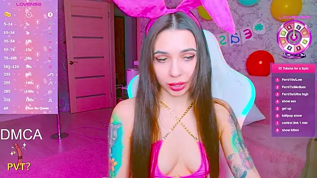 vinkiepinkie online show from March 2026 04:46:01 PM