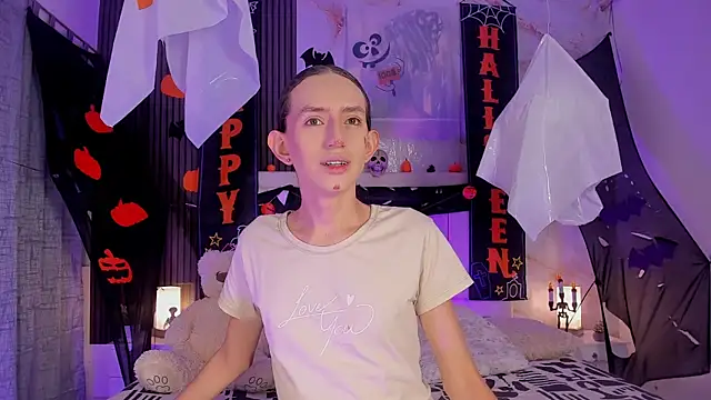 Snapshot of peachandtyron_ chatting on November 2025 03:30:02 AM peachandtyron online show from November 2025 03:30:02 AM