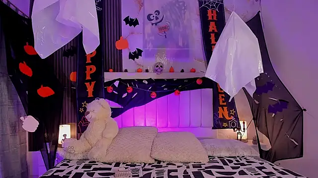 Snapshot of peachandtyron_ chatting on November 2025 03:27:01 AM peachandtyron online show from November 2025 03:27:01 AM