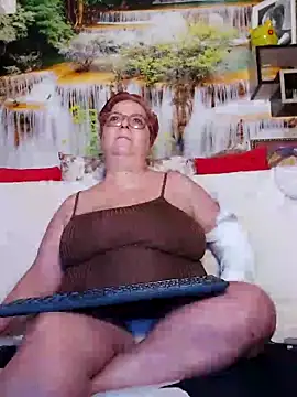 Snapshot of QueenPammy1 chatting on March 2025 06:35:02 AM QueenPammy1 online show from March 2025 06:35:02 AM