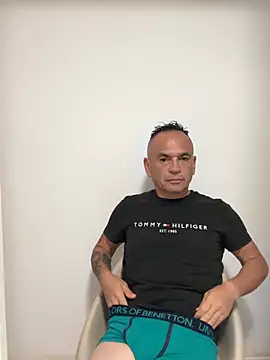 mateocali25 online show from May 2026 08:26:02 PM