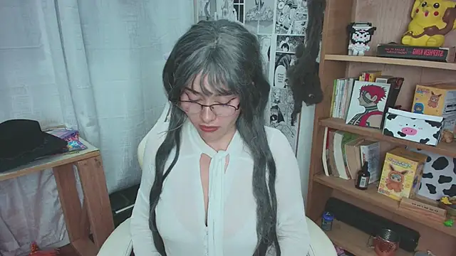 Snapshot of MitsuChan_ chatting on December 2025 03:25:01 AM MitsuChan online show from December 2025 03:25:01 AM