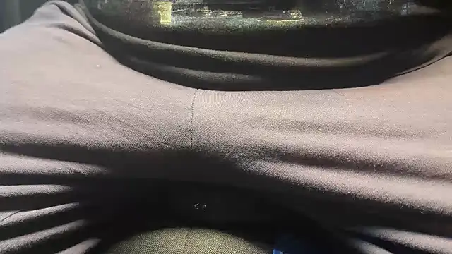 Max 965 online show from December 2025 09:11:01 PM