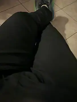 Max 965 online show from February 2026 01:50:01 AM