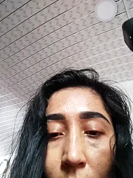 Elowyn online show from October 2025 04:49:01 PM