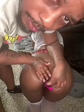 piscesaurora online show from March 2025 02:45:01 PM