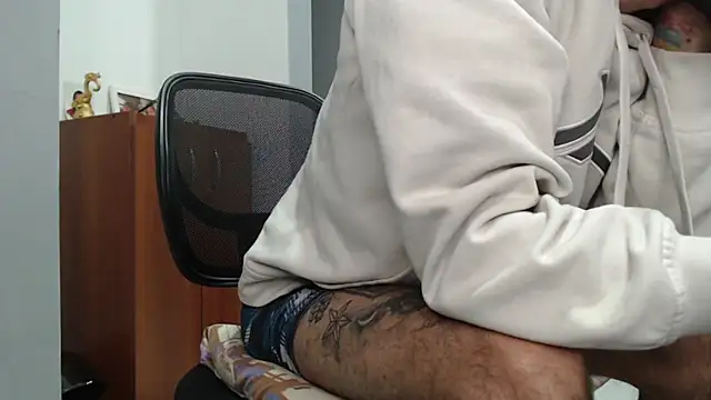 Snapshot of bigdick_monster1 chatting on September 2025 10:04:02 AM bigdick monster1 online show from September 2025 10:04:02 AM