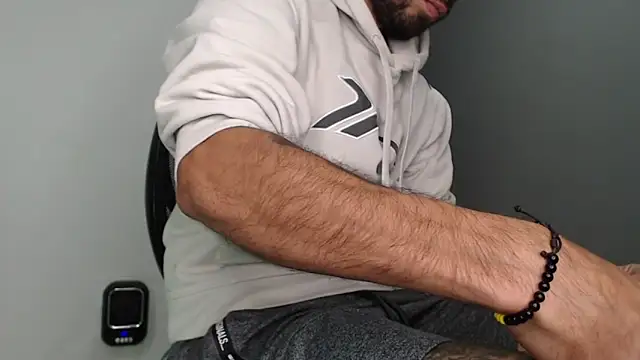 Snapshot of bigdick_monster1 chatting on October 2025 09:13:02 AM bigdick monster1 online show from October 2025 09:13:02 AM