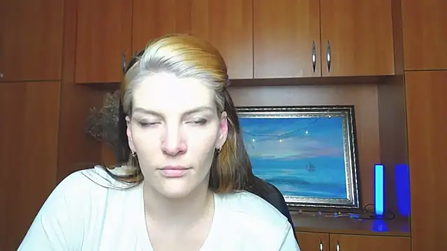 VanessaRey  online show from February 2026 05:25:01 PM