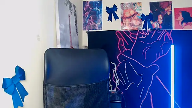 VanessaRey  online show from April 2026 04:30:01 PM