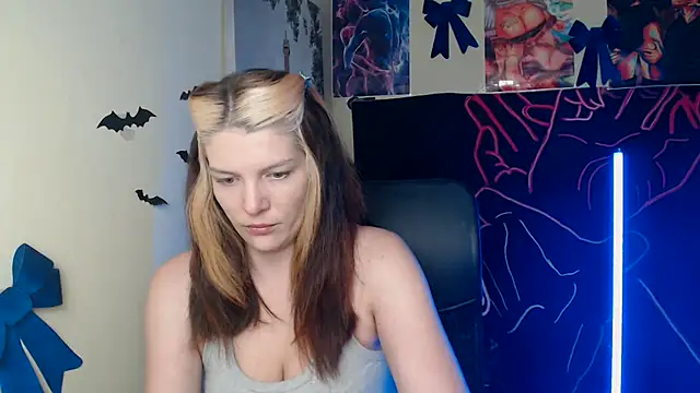 Snapshot of VanessaRey_ chatting on April 2026 06:44:02 AM VanessaRey online show from April 2026 06:44:02 AM