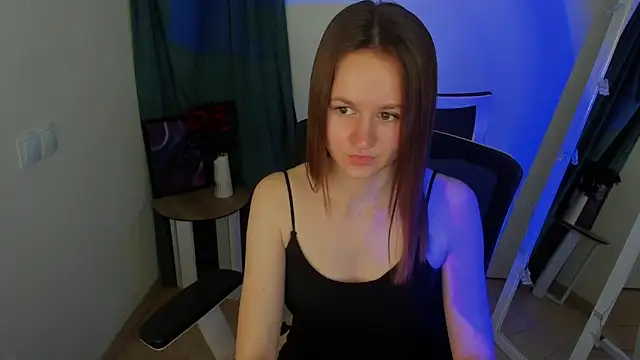 Catherine e online show from November 2025 10:36:02 PM