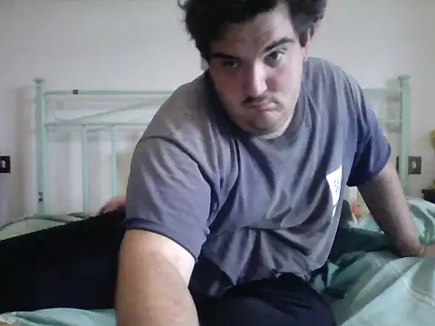 Snapshot of Piono chatting on November 2025 07:58:01 AM Piono online show from November 2025 07:58:01 AM