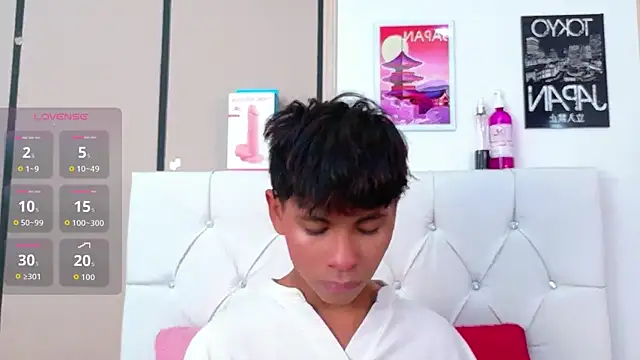 Snapshot of Ethan_Westt chatting on February 2026 08:35:02 PM Ethan Westt online show from February 2026 08:35:02 PM