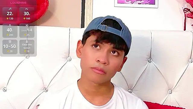 Snapshot of Ethan_Westt chatting on February 2026 08:27:01 PM Ethan Westt online show from February 2026 08:27:01 PM