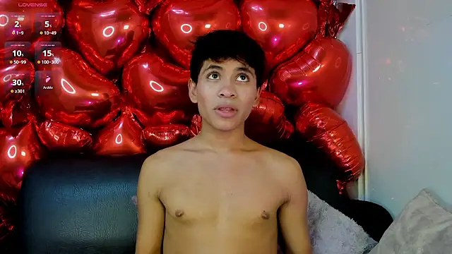 Snapshot of Ethan_Westt chatting on February 2026 09:02:01 PM Ethan Westt online show from February 2026 09:02:01 PM