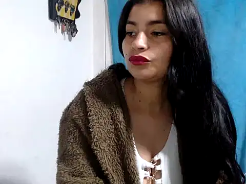 Snapshot of AlanaHotxx chatting on November 2025 06:12:01 AM AlanaHotxx online show from November 2025 06:12:01 AM